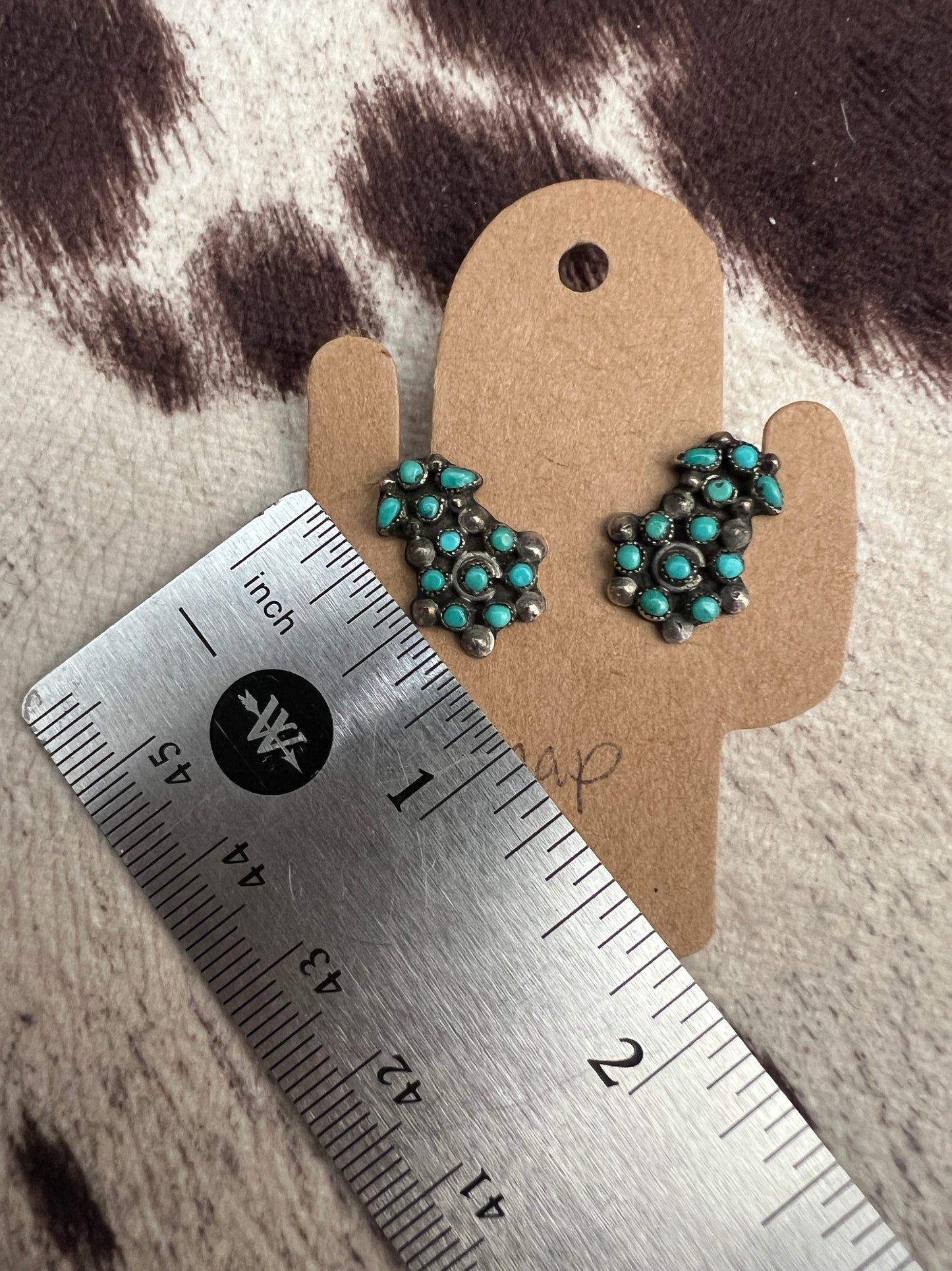 Vintage turquoise snake eye cluster snap on earrings