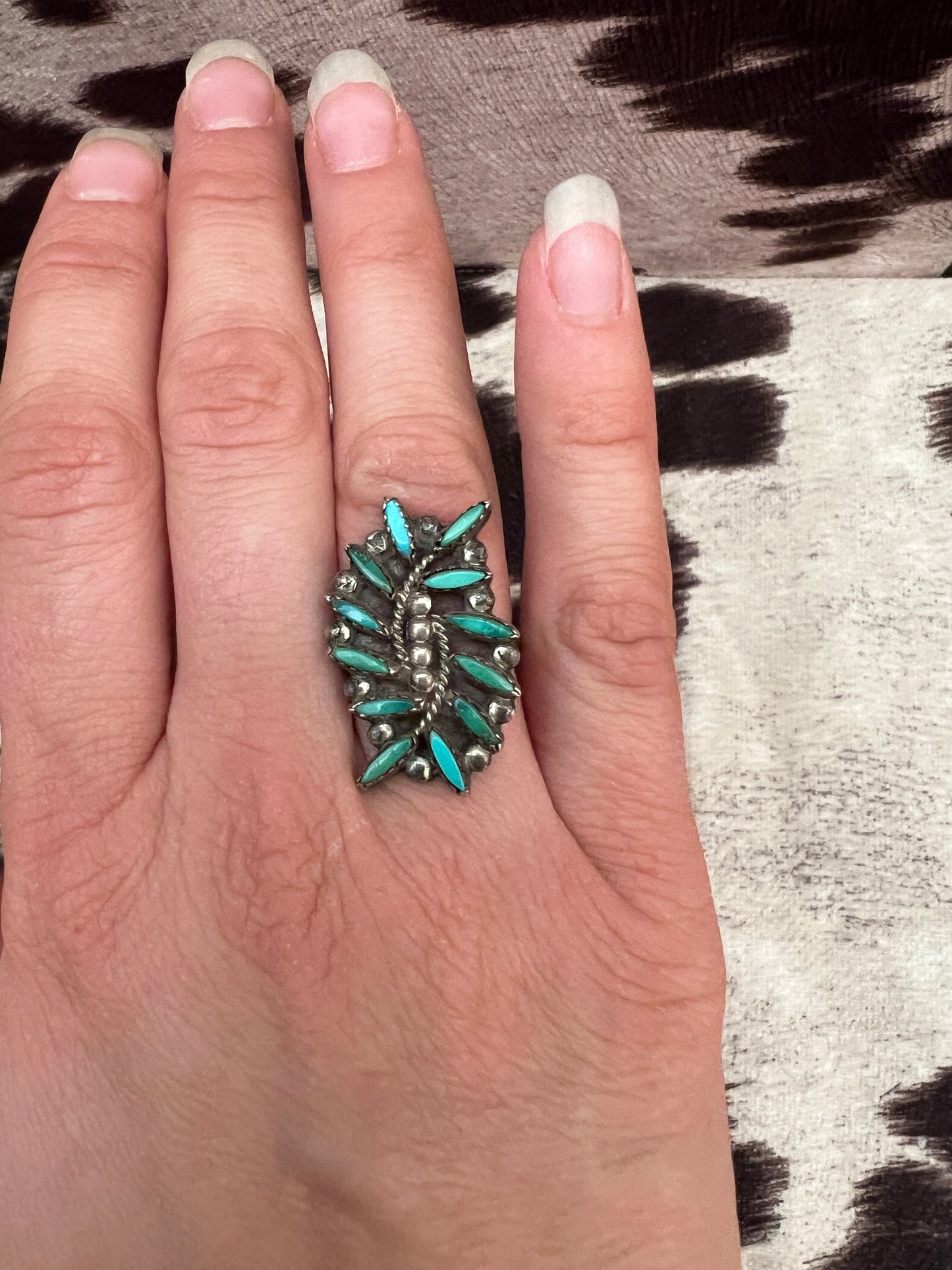 Vintage turquoise needlepoint cluster ring