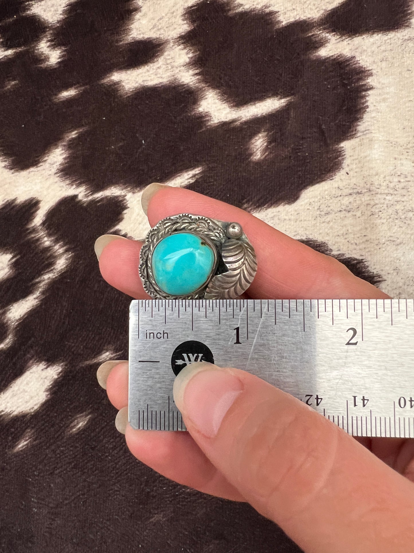 Vintage dome turquoise and leaf ring