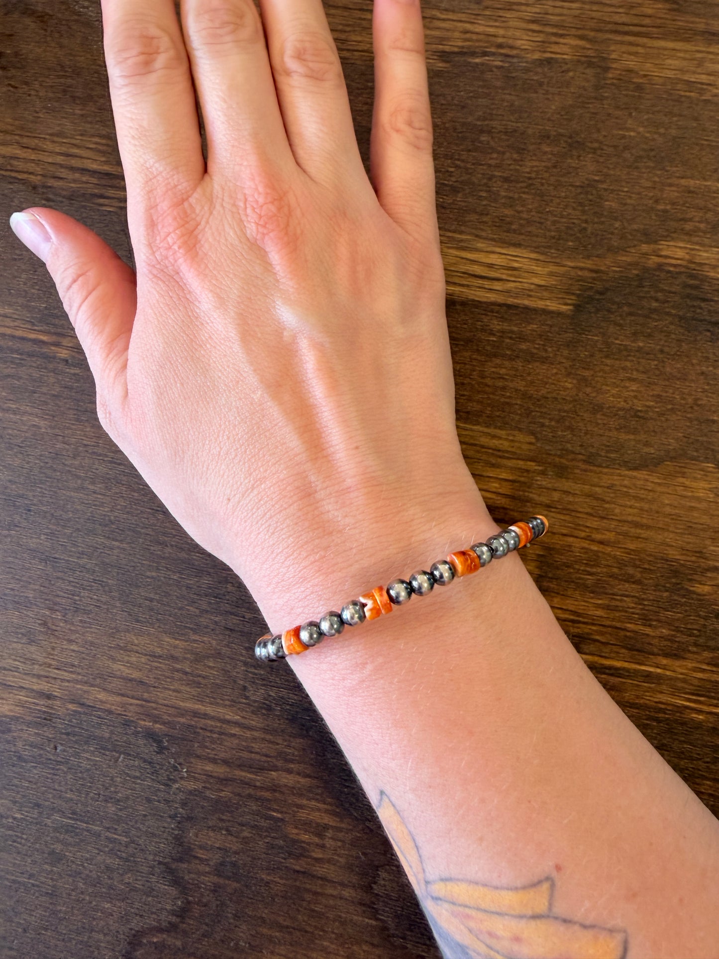 New 5mm orange spiny oyster and silver pearl bracelet