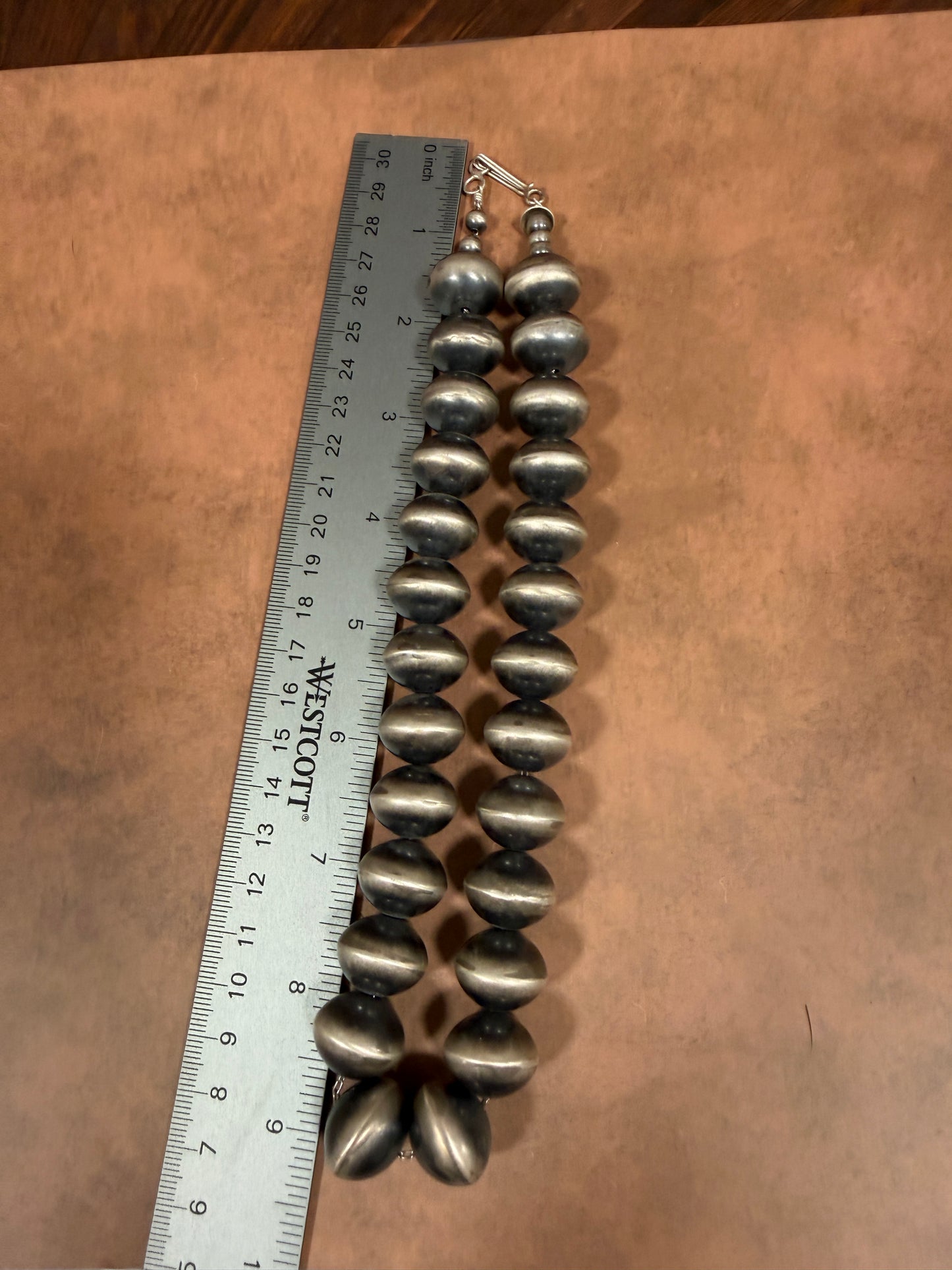 New 22mm across handmade Navajo pearl 18” necklace
