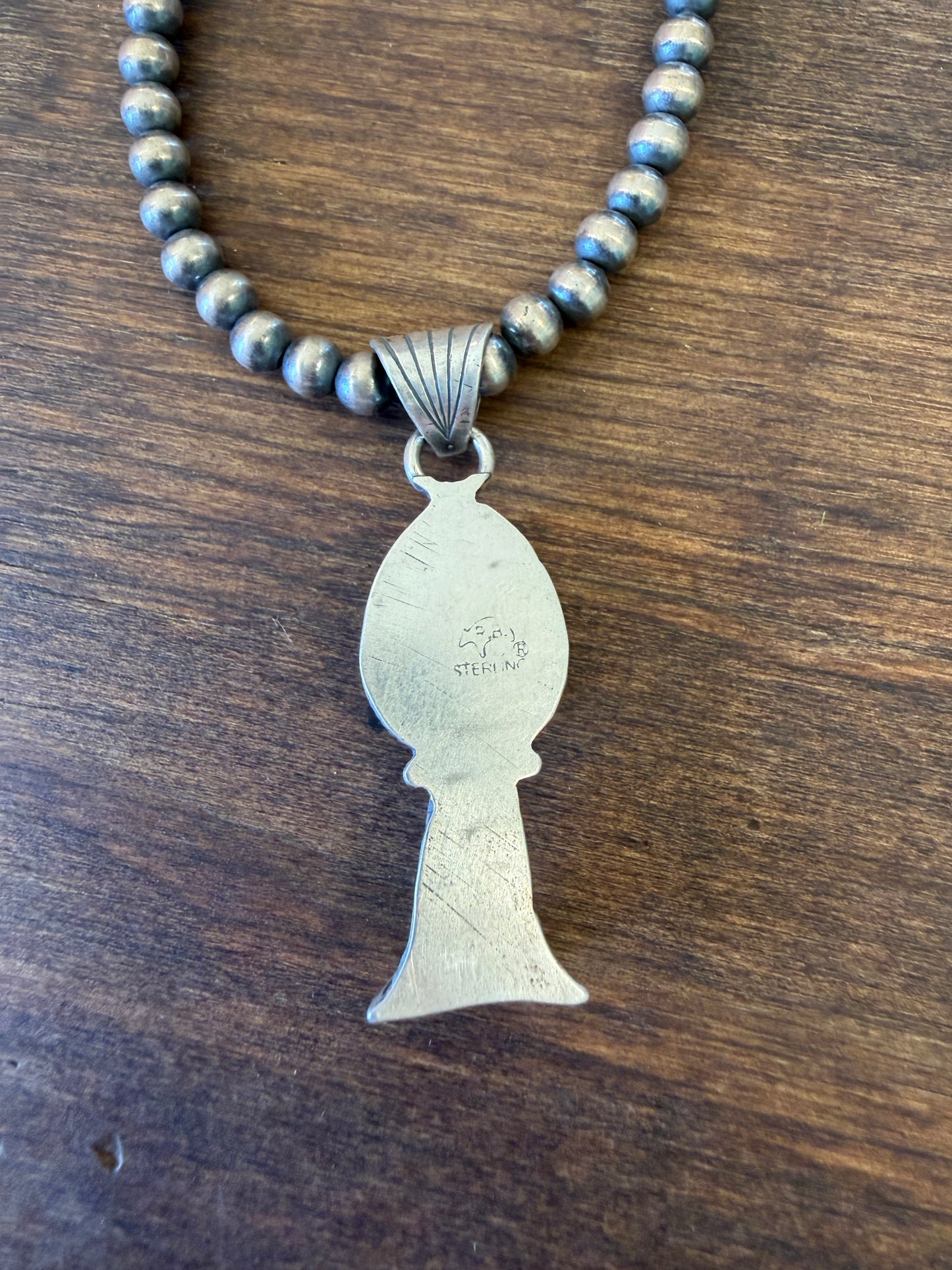 New 16” 5mm pearl necklace with pink conch squash pendant