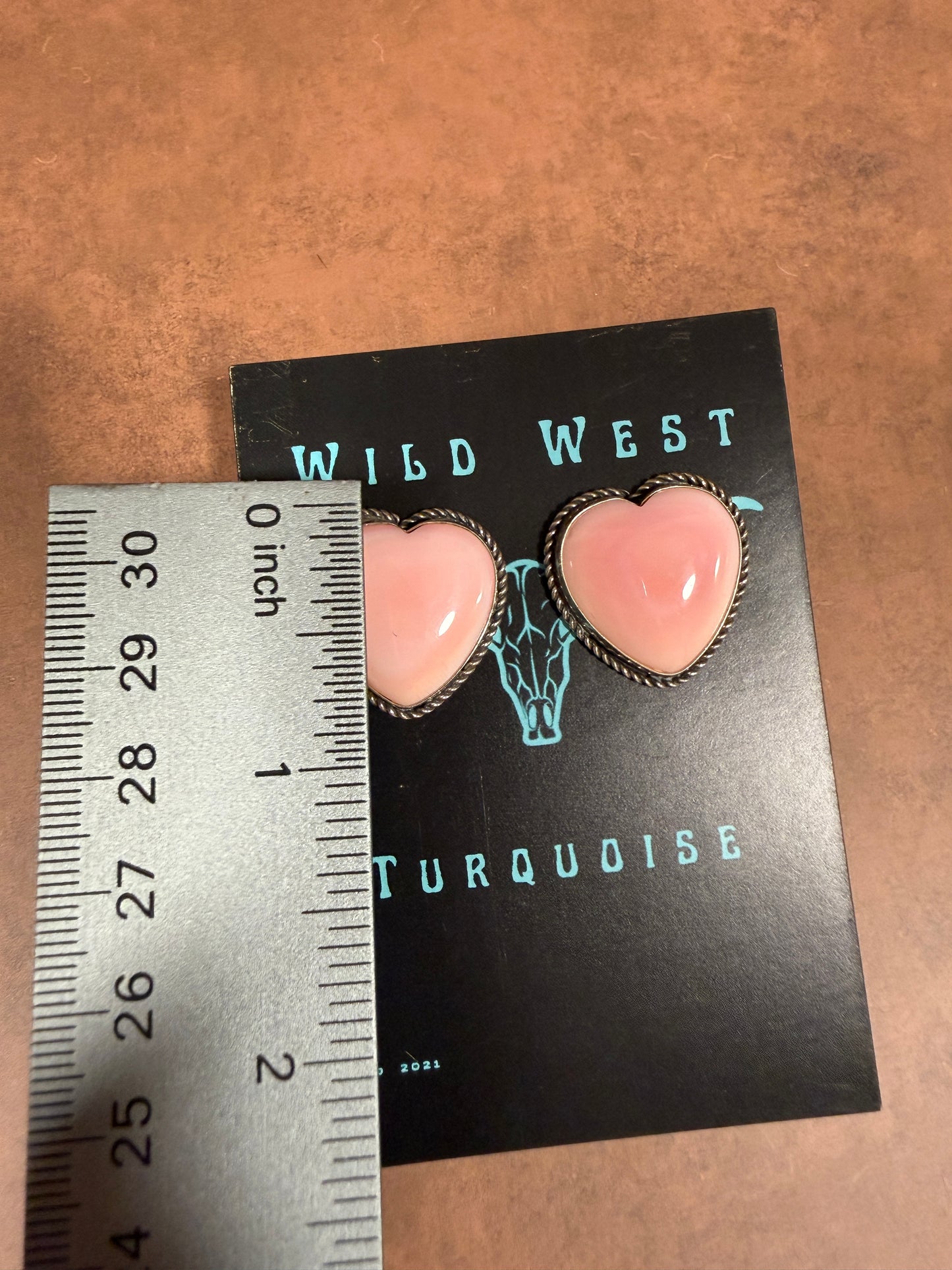 New large pink conch heart stud earrings