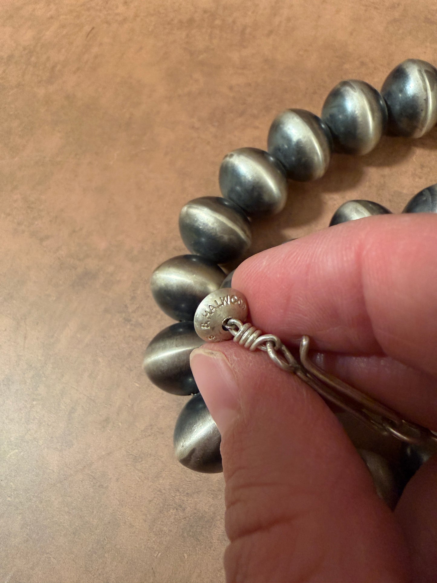 New 22mm across handmade Navajo pearl 18” necklace