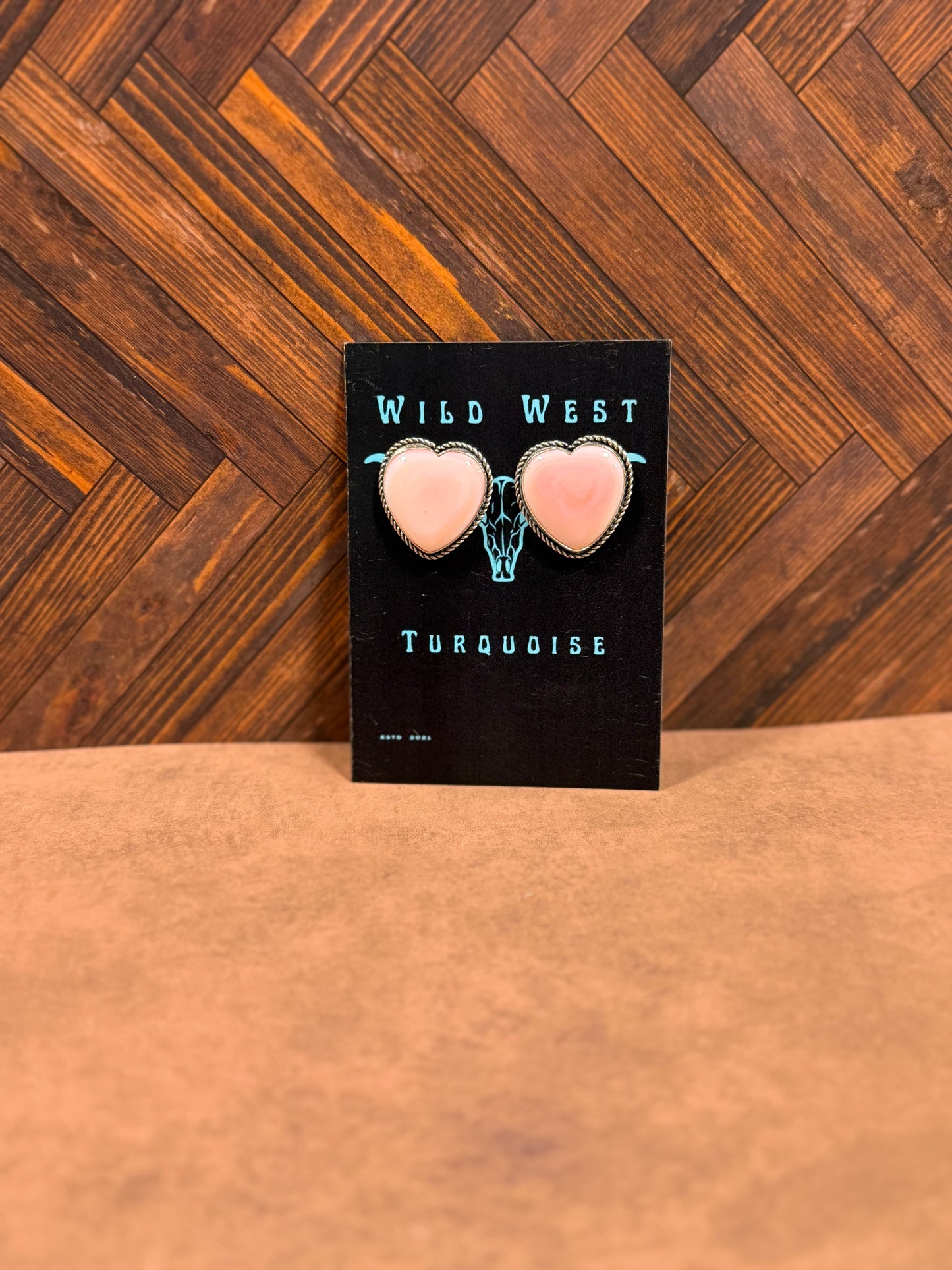 New large pink conch heart stud earrings