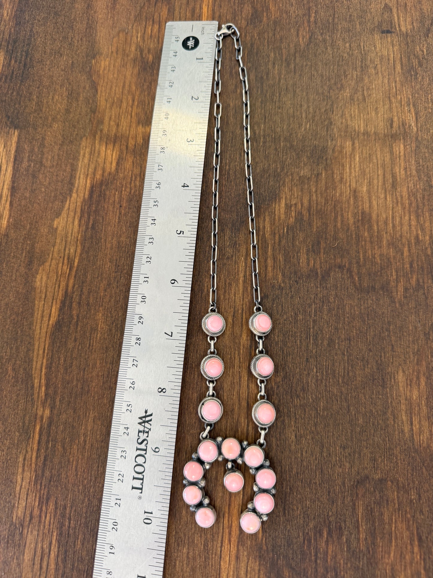 New mini pink conch necklace and earrings set