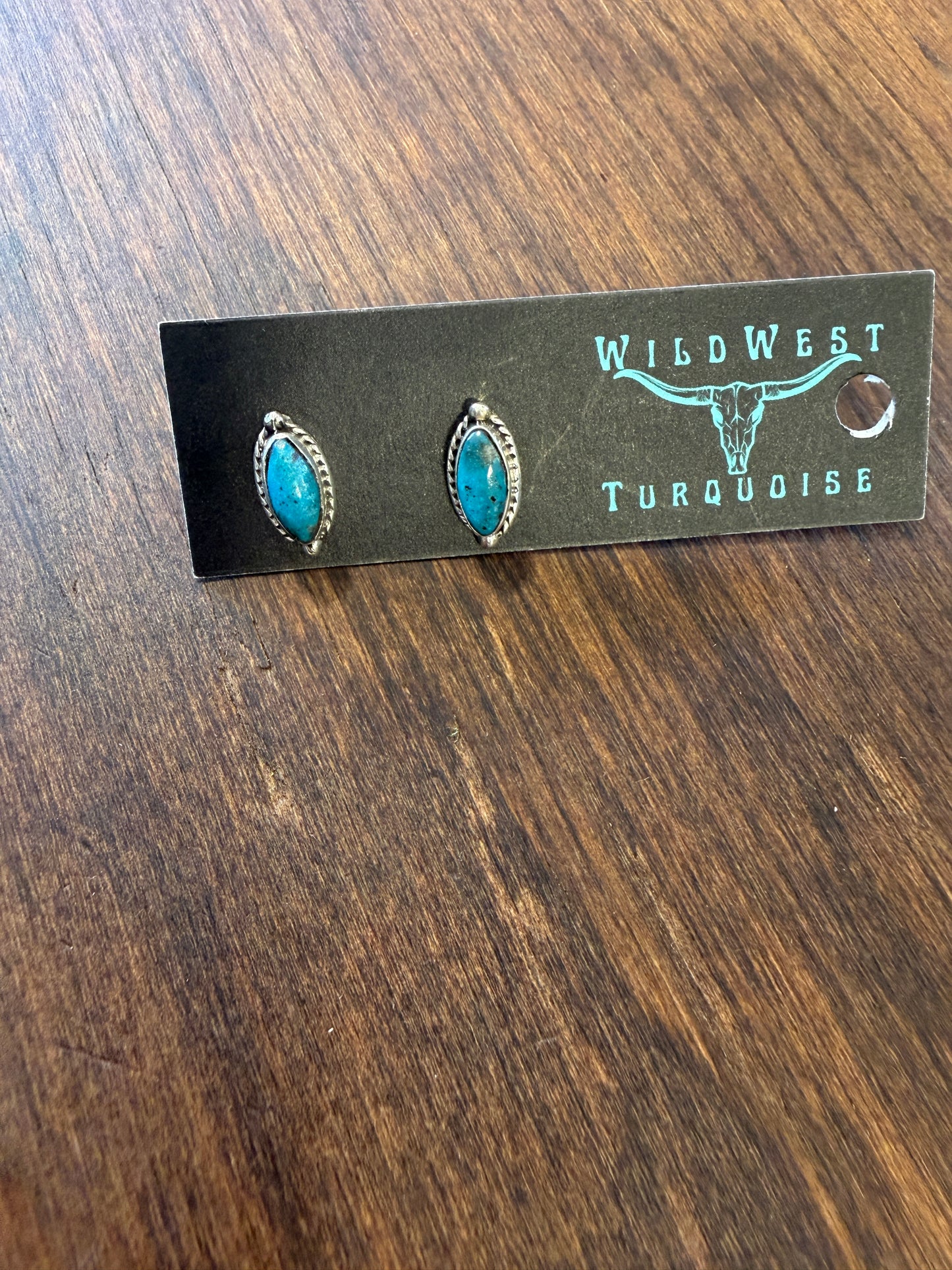 New turquoise pointed stud earrings