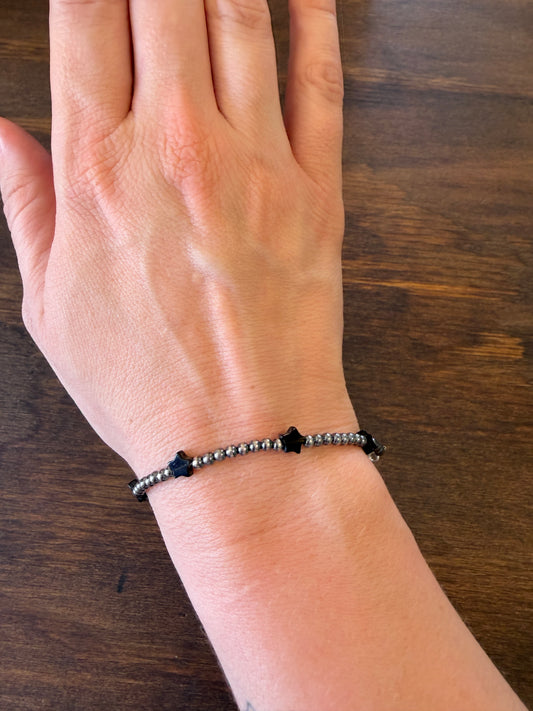 New 3mm black onyx  star and silver pearl bracelet