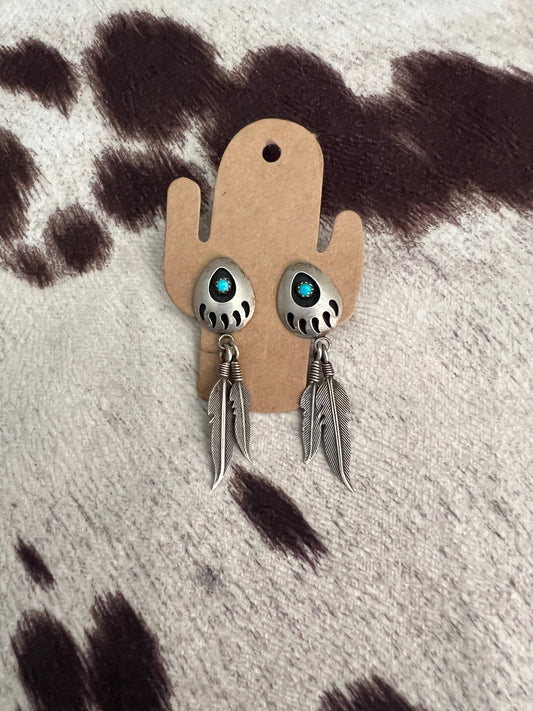 Vintage turquoise bear paw feather dangle earrings