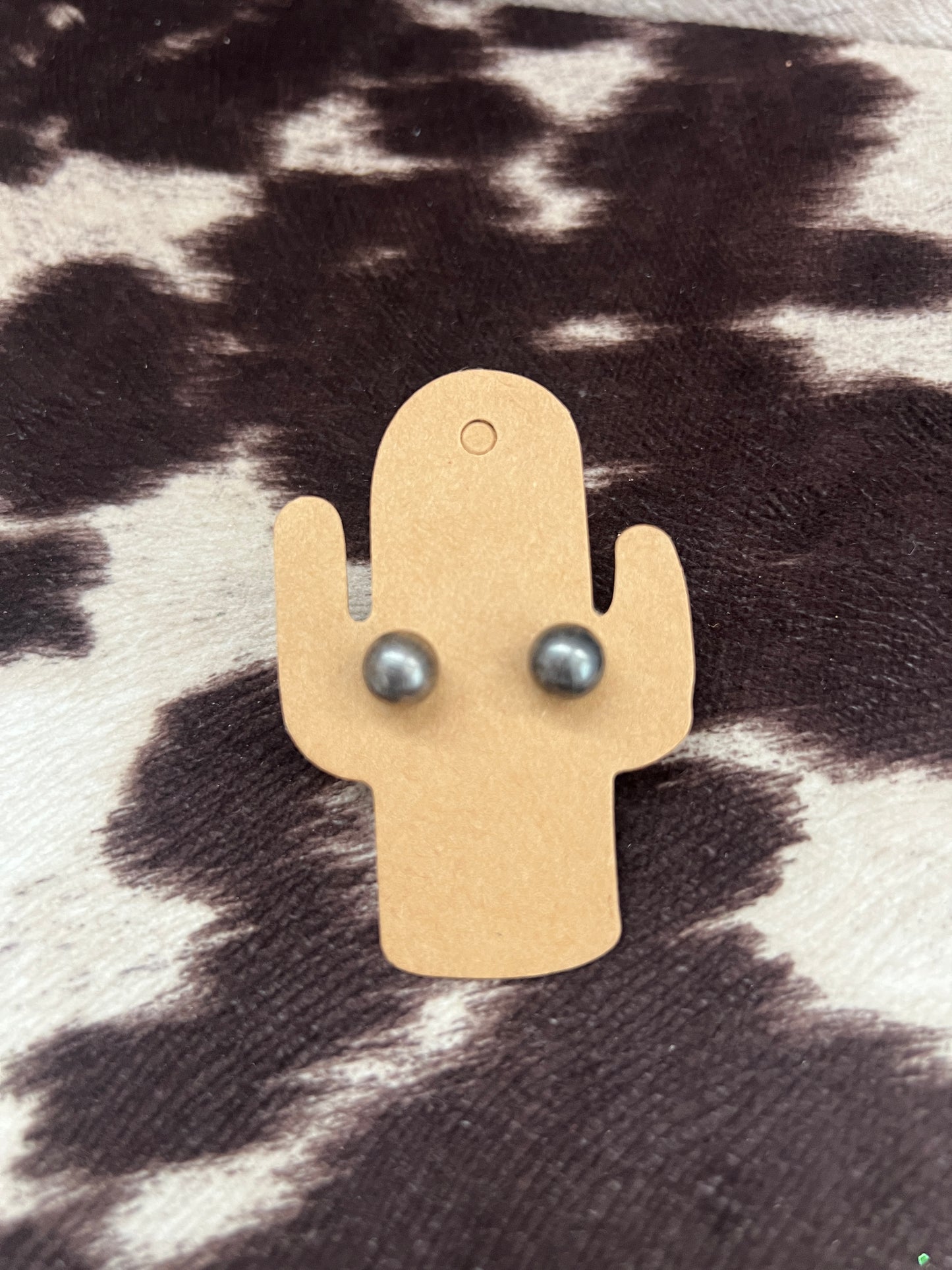 New 7mm pearl stud earrings